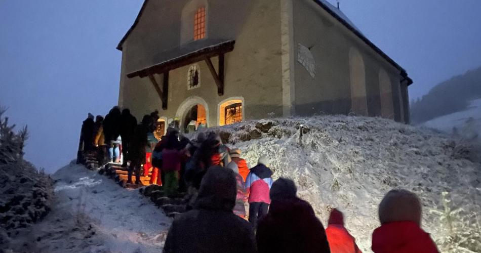 Kapelle Sankt Ulrich bei Nacht