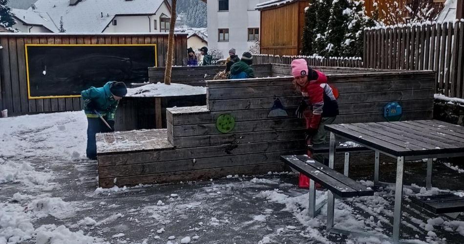 Geräumter Schulplatz